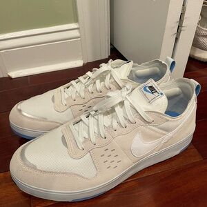 Nike White and Gray Sneakers